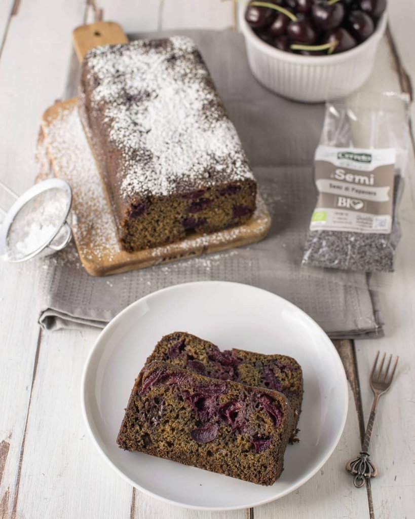 Plumcake ai duroni e semi di papavero